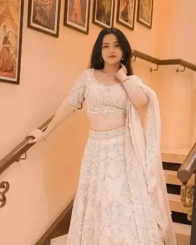 Escort Dhanaura
